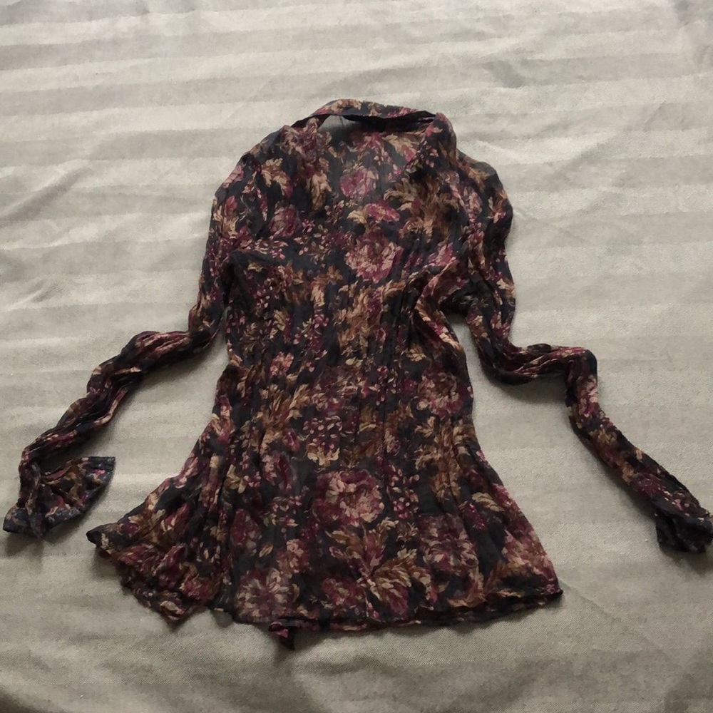 NWOT, MEXX, sheer, floral, light, button down women  shirt, 100% cotton blouse - Picture 7 of 8